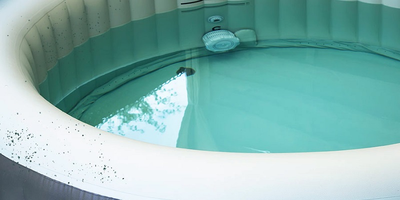 Signs your Lay-Z-Spa Hot Tub Needs Draining